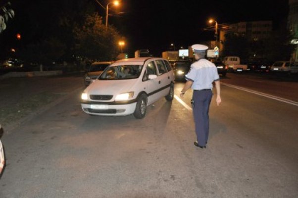 Peste 300 de poliţişti constănţeni vor munci la foc automat de Rusalii